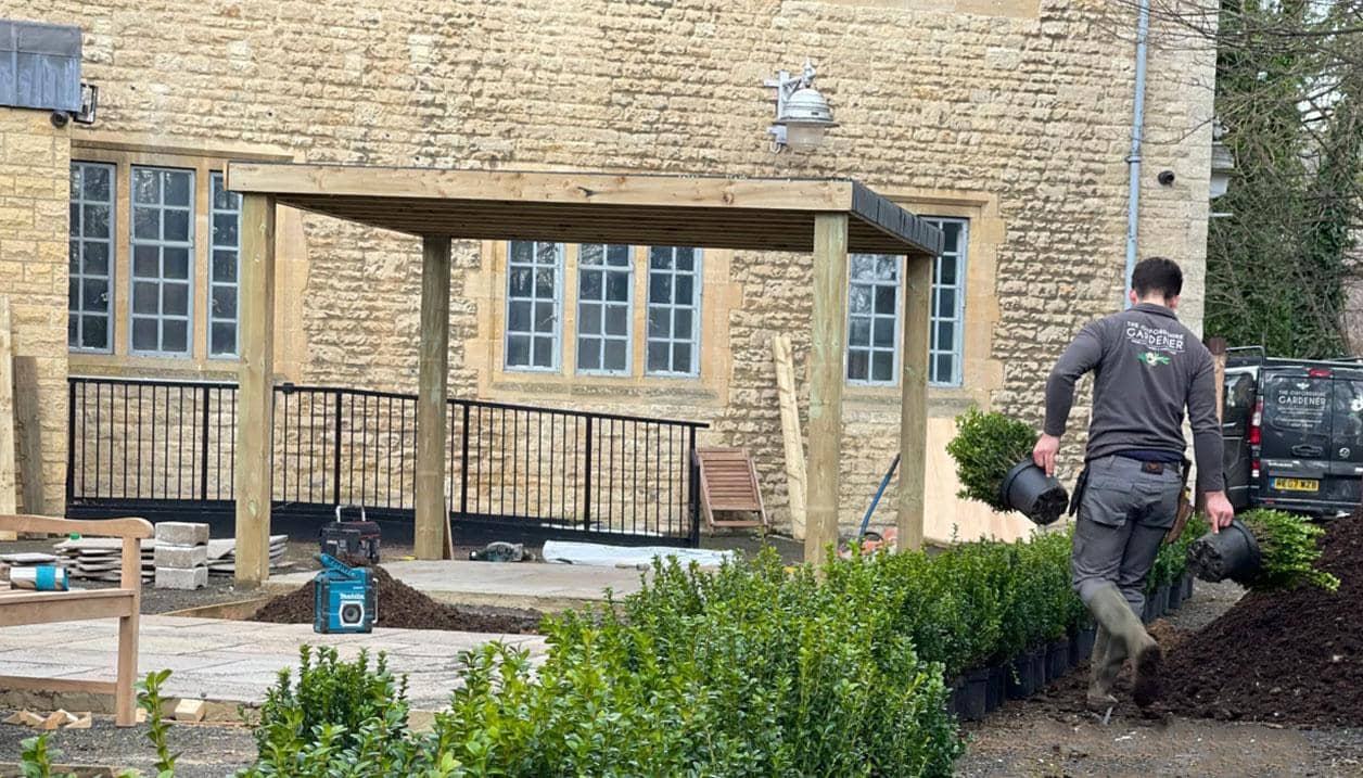 Making a garden for Oxford Outreach/St. Mungo's