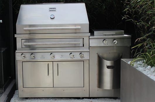 Cook outdoors all season on this beautiful barbecue 